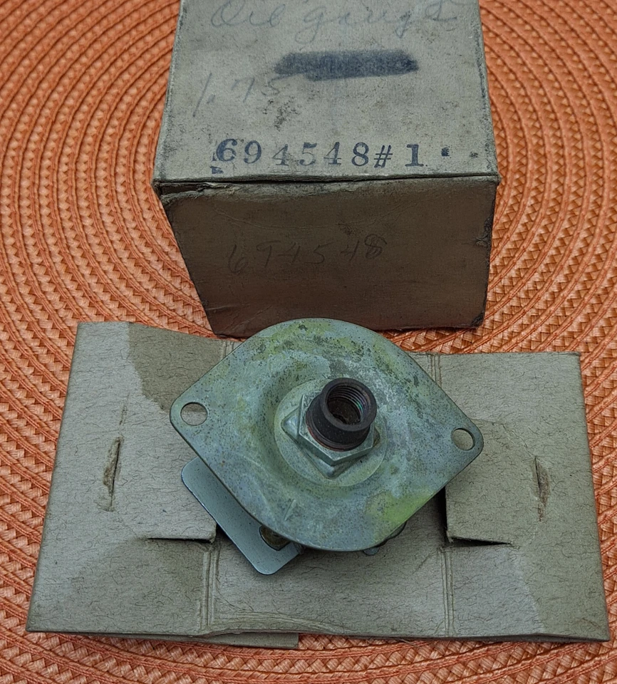 1939 Dodge D11 Special Deluxe NOS MoPar Instrument Panel OIL PRESSURE GAUGE - Image 2 of 2