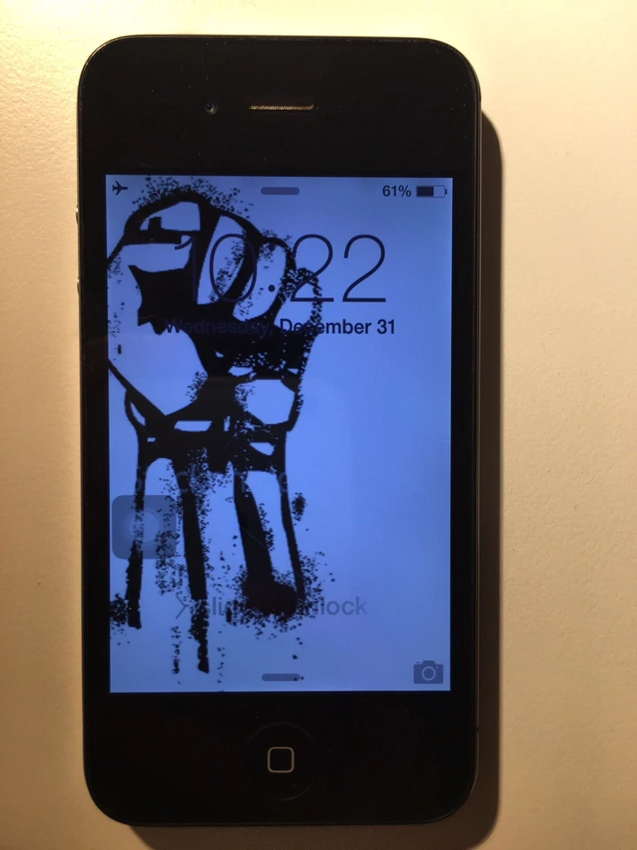 Apple iPhone 4 - 16GB - Black (Verizon) A1349 (CDMA) - Image 4 of 4