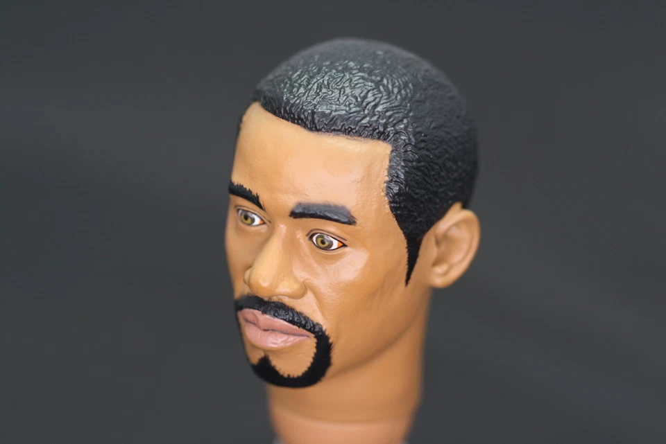 1/6 Hot Toys Aliens USCM - Cabeza esculpida 2 Foto 2 de 2