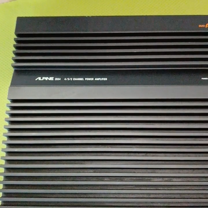 Alpine 3554 Vintage 4-Channel Car Amplifier 35W x4 90W Bridgeable