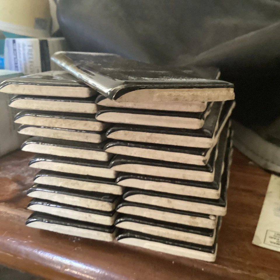 1 Bullnose Wall Tile American Olean Mexico Bright Black Gloss Ceramic 6 X 2 in - Image 4 of 4