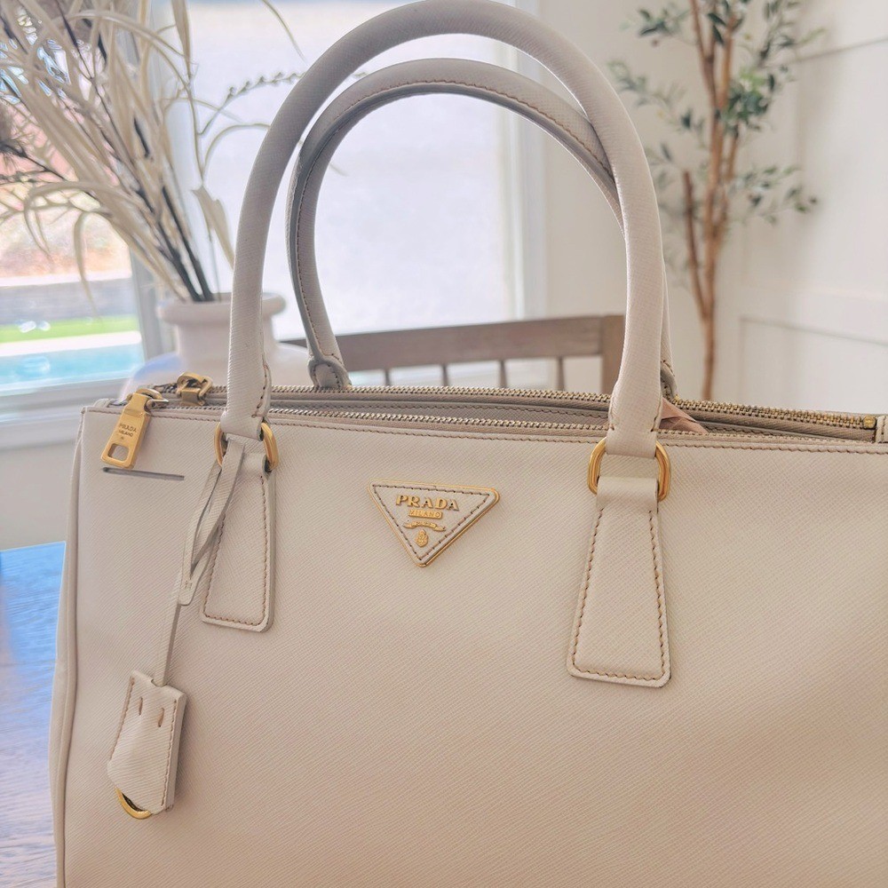 Prada Saffiano Large Galleria Double Zip Tote Talco White Gold