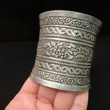 VTG Wide Silvertone Cuff Bracelet Brutalist Etched Floral Tribal 7” Adjustable