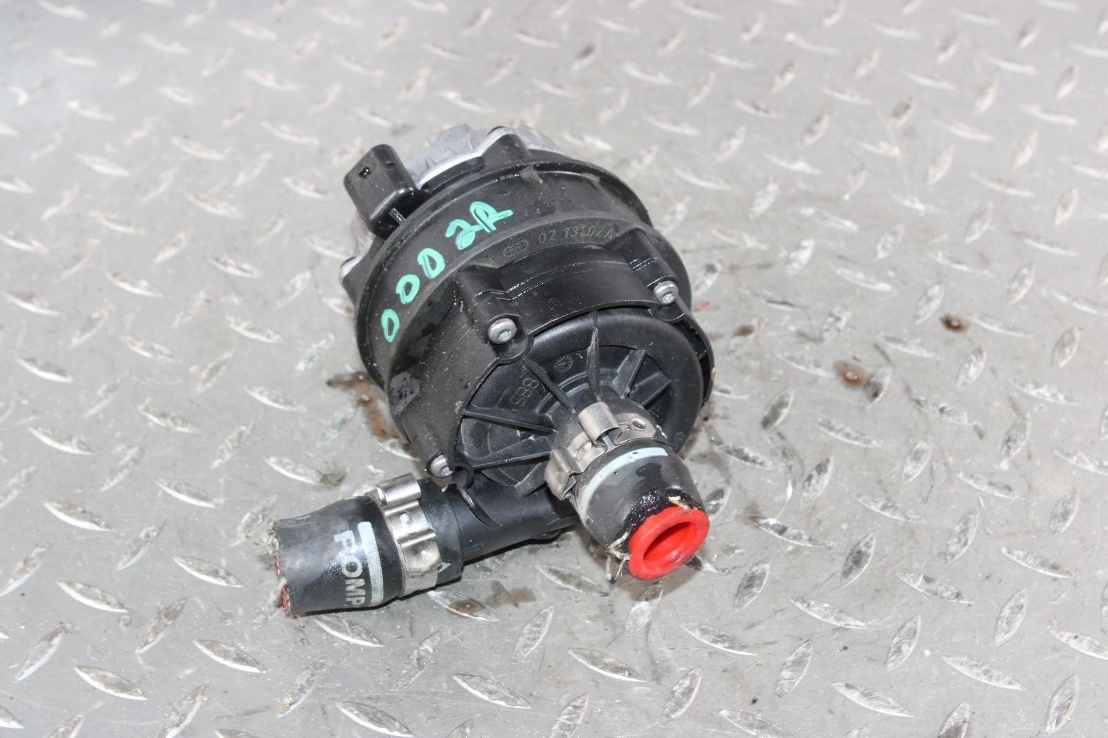 14-17 Ghibli 3.0L Twin Turbo Engine Coolant Auxiliary Electric Water Pump OEM OE
