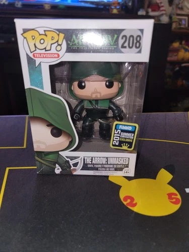 Funko Pop! Vinyl: DC Universe - Green Arrow - San Diego Comic Con Hot Topic...