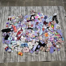 200 NEW CLAIRES JEWELRY - HUGE MIXED LOT - RINGS, NECKLACES, EARINGS, HAIR CLIPS