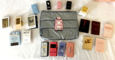 Set of 20 Sample Trial Fragrance Vials Spray Lot w/ Blue Cosmetic Bag