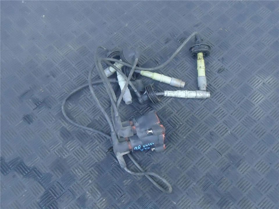 Juegos de cables de bujía Volvo V70 1998 cables de encendido  Foto 4 de 4