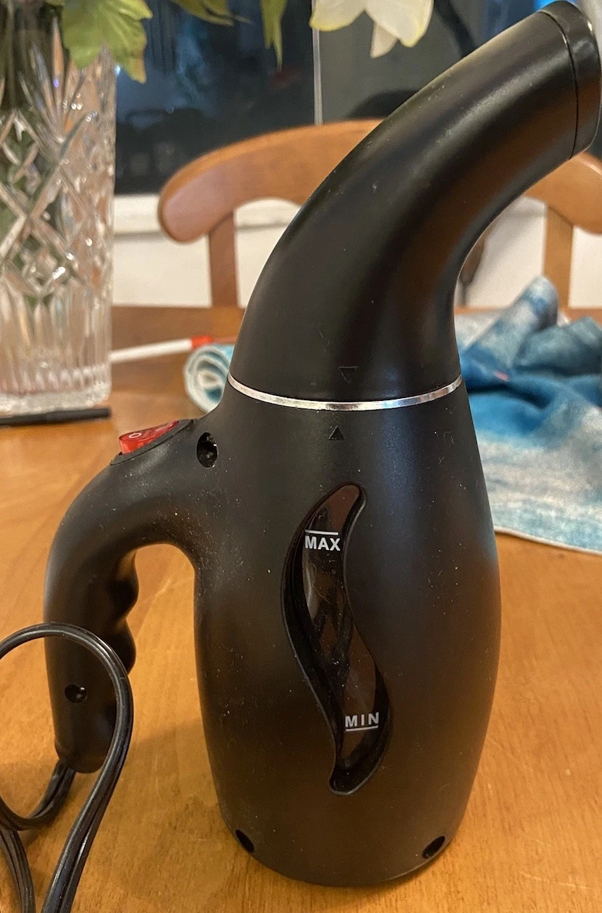 Purecomes HW90035F Handheld Garment Steamer 800W Travel Clothes Steamer
