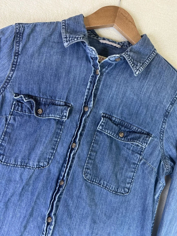 Женская джинсовая рубашка Merona средний размер синяя на пуговицах 2 кармана L/S повседневная - Изображение 2 из 4