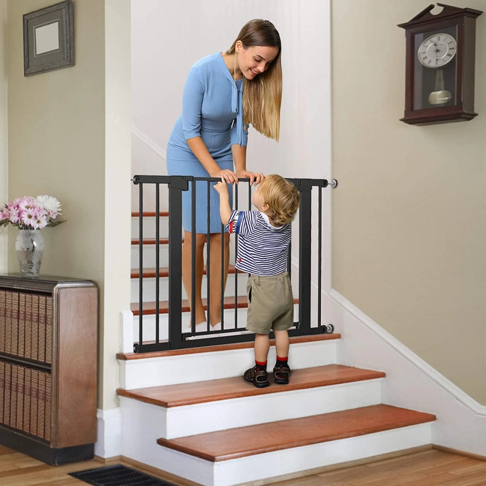 Cumbor 40.6 Auto Close Baby Gate Safety Extra Wide 57 Inch Dog