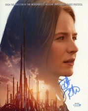 Britt Robertson Tomorrowland Autographed Signed 8x10 Photo ACOA