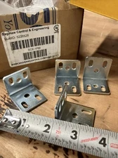 90 Degree Angle Brackets 