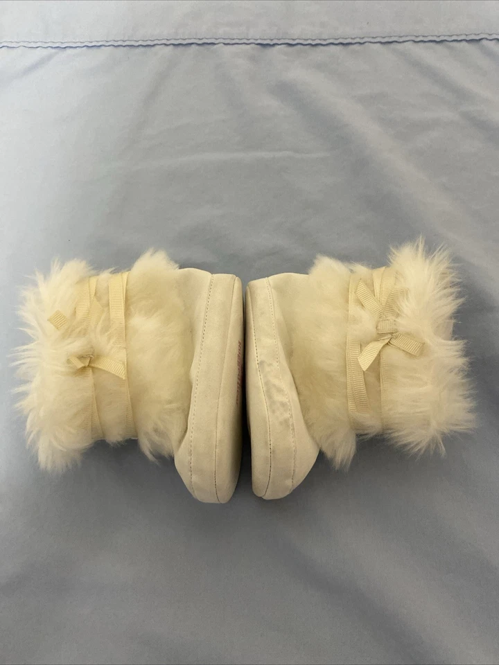 Botas Peludas Infantiles Oso Resistente Botines Marfil Blanco Gamuza Sensación Foto 3 de 4