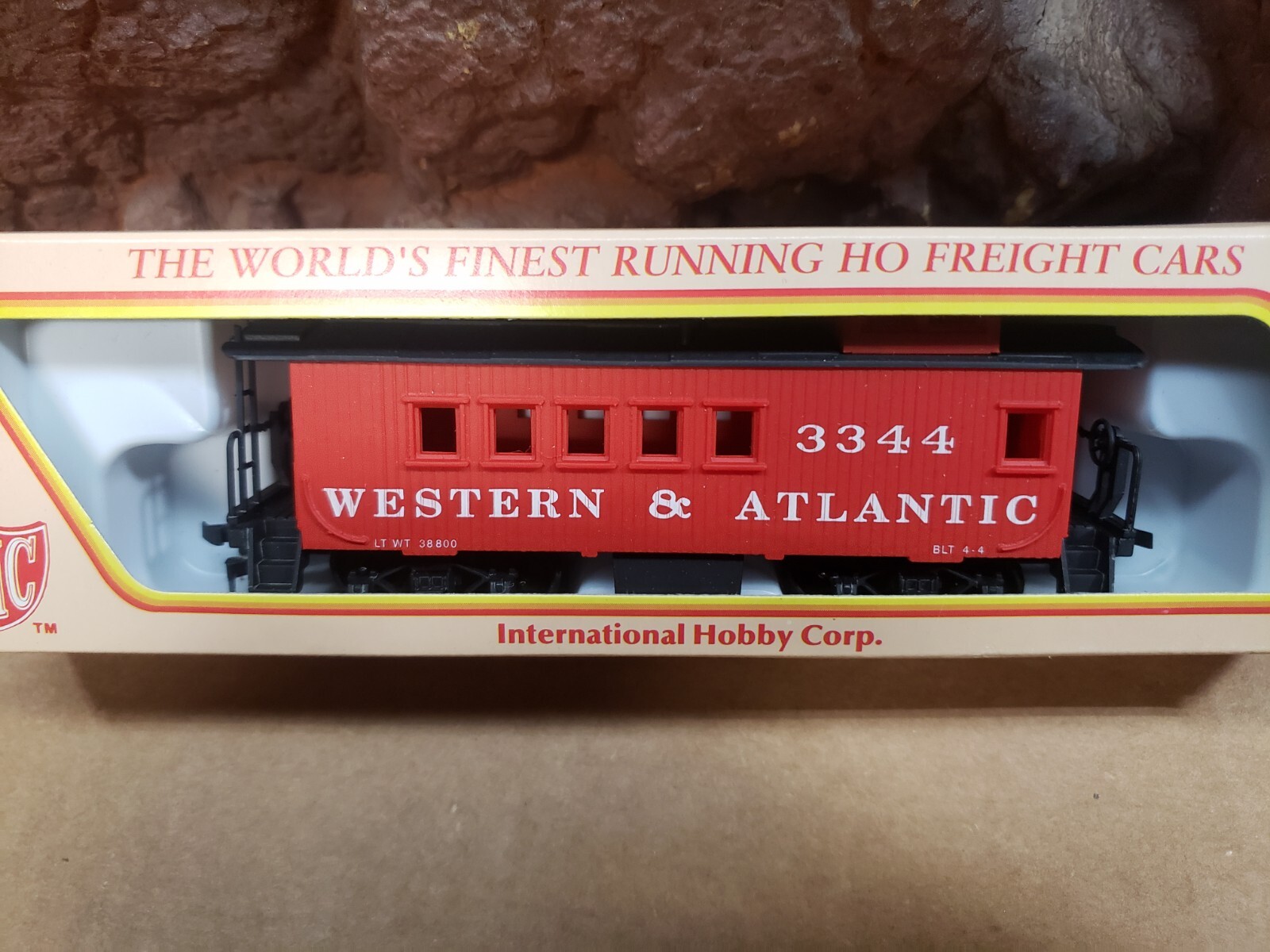 Lot of 5 IHC HO Scale Old Time Freight Cars, Western & Atlantic