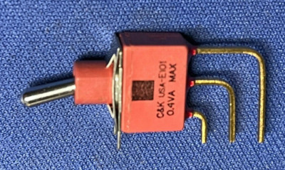 E101 C&K E101-M-01-AV2-B-E TOGGLE SWITCH GOLD 0.4VA MAX NEW ORIG BAGS LAST ONES