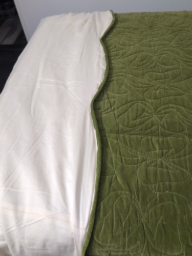 VINTAGE MCM 70's Avocado Green Velvet Bedspread King Size Custom Made 104"x115" - Picture 14 of 24