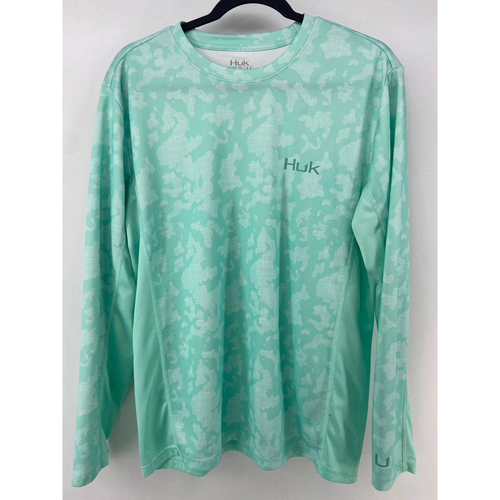 Huk Fishing Shirt Mens Medium Green Pursuit Camo Performance Long Sleeve UPF