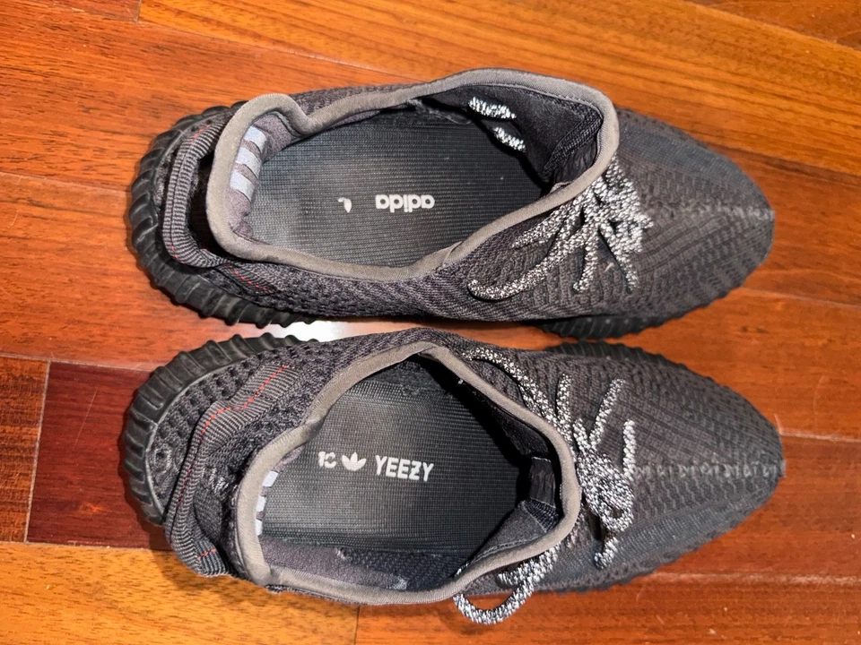 adidas Yeezy Boost 350 V2 Low pirate Black Non-Reflective Size 11 - Image 3 of 4