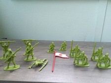 Airfix Vintage 1/32 Recast WWII Japanese Infantry Soldiers Officer Lot, Flag