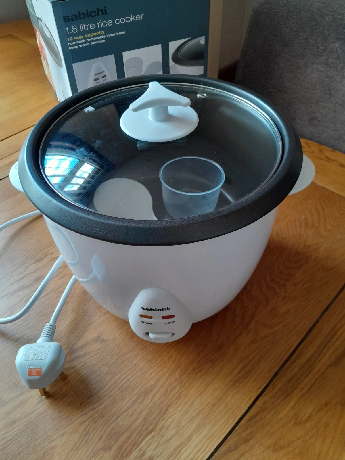 Sabichi 1.8 Litre Rice Cooker with Measuring Cup and Scoop