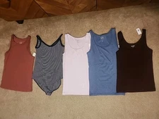 Gap Women's Mixed Lot of 5 Various Styles And Colors Size Medium 