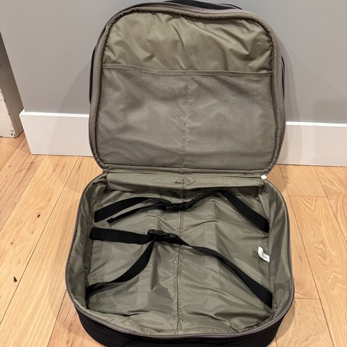 Baggallini Carry On Under Seat Rolling Tote Luggage Suitcase Black. NWT - Picture 11 of 17