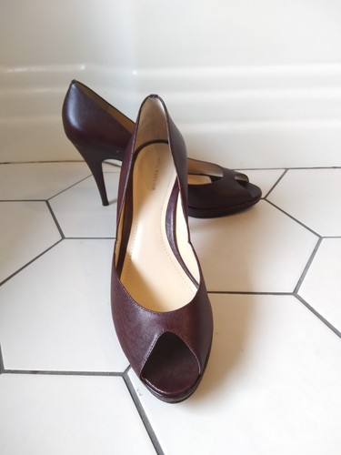 Ann Taylor Vintage Größe 10 brasilianisches strukturiertes Leder zehenfrei Absätze rotbraun