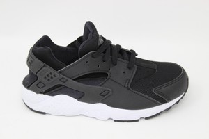 new black huaraches