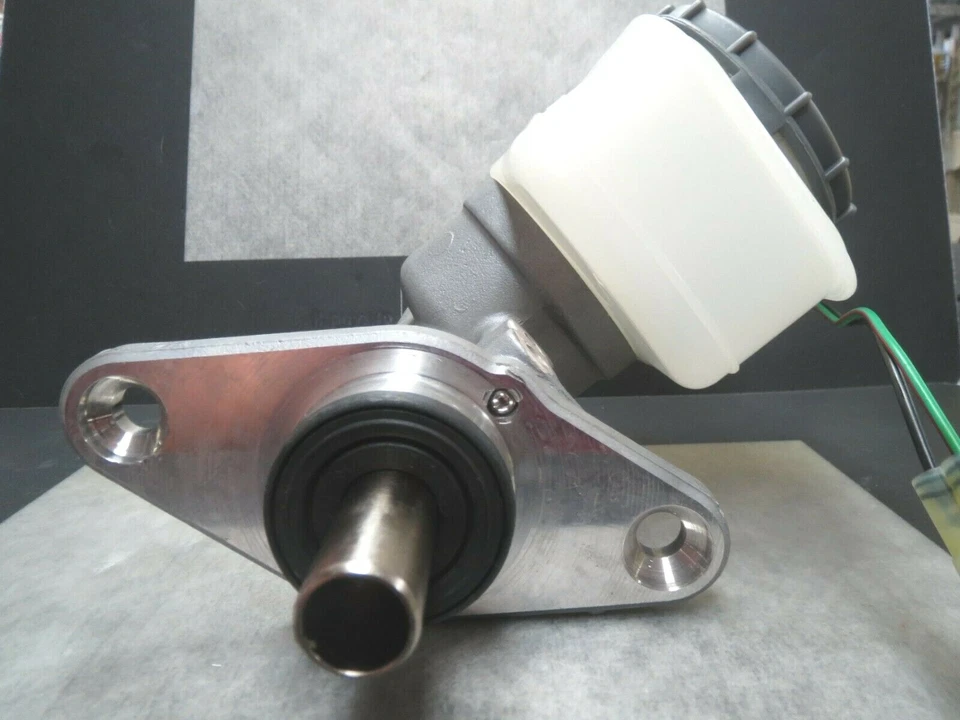 Cilindro maestro de freno para Acura Legend 1986-1988 - Hecho en Japón - ¡Envío rápido! Foto 2 de 4