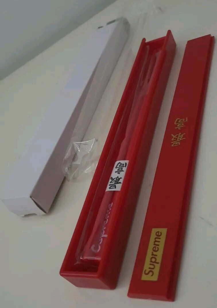 2膳 Supreme 17FW Chopsticks 箸 Supreme Chopstick Set (FW23) -