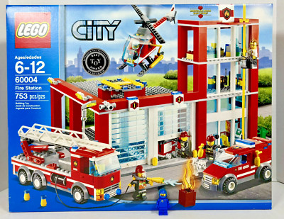 LEGO CITY: Fire Station (60004) NEW SEALED RETIRED TRUCK LADDER HELICOPTER TOWN