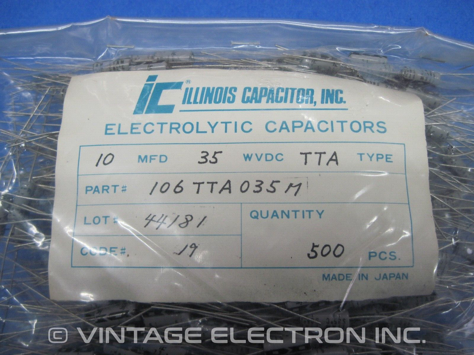 (50) IC (Illinois Capacitor / CDE) Axial Electrolytic Capacitors: 10uF 20% 35V