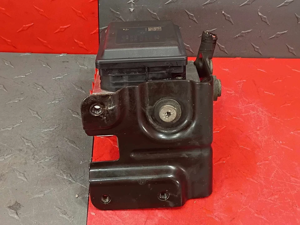 Chevrolet Colorado 2017-2022 ABS módulo de bomba de freno antibloqueo OEM# 84317287 Foto 4 de 4