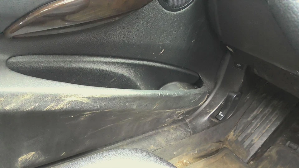 15 BMW 320 SERIES Front Door Trim Panel Driverblack See Pics - Изображение 2 из 2