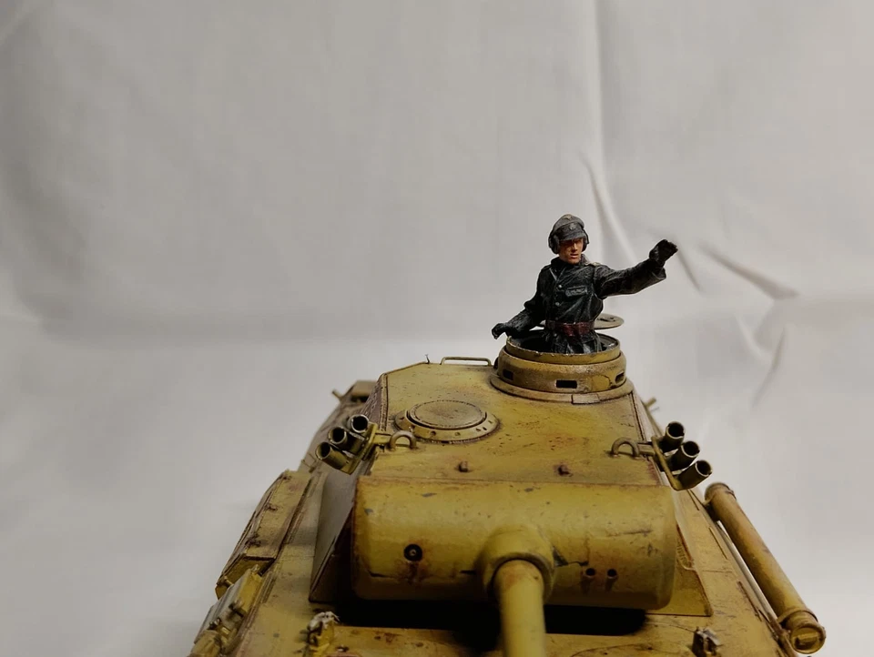 1/35 PANTHER AUSF.D DRAGON COMPLETO DI FIGURINO - Immagine 4 di 4