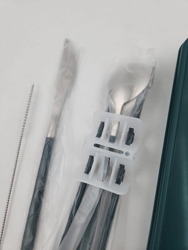 5PCS Travel Silverware Kit Portable Silverware Eating Utensils Portable Cutlery - 第 4/5 張圖片