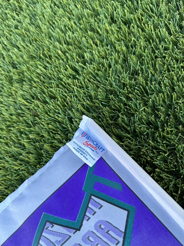 Arizona Diamondbacks 2001 Wincraft Flag - Image 3 of 3