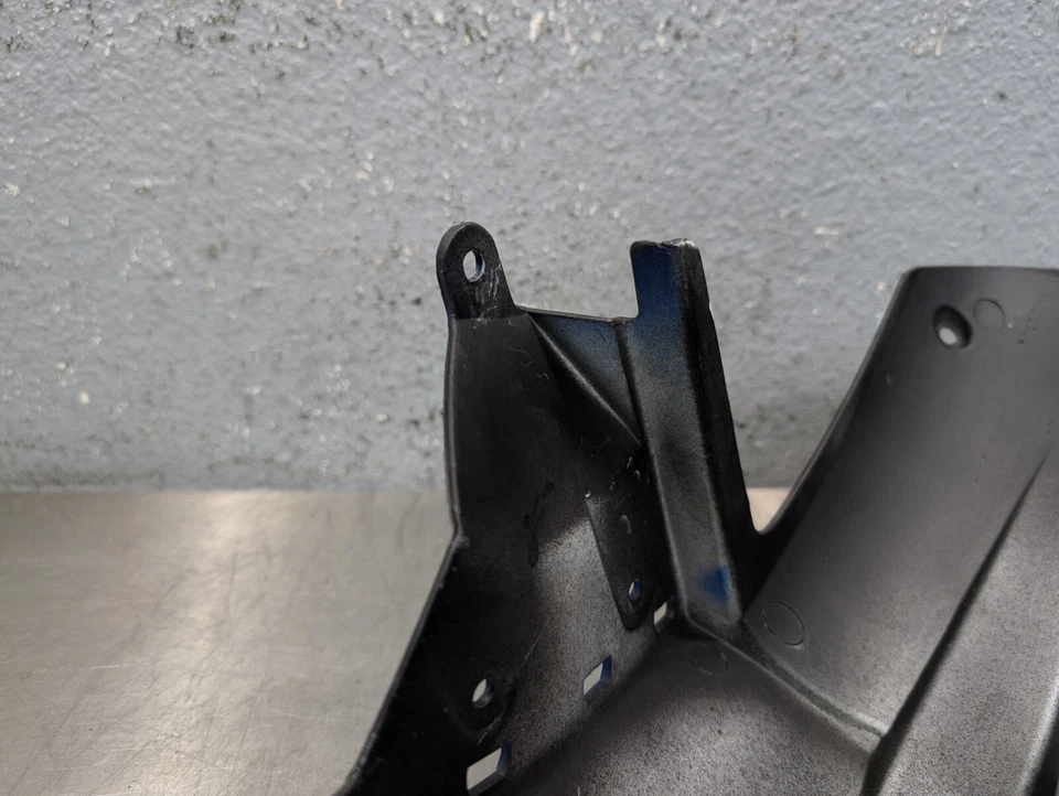 Kawasaki Ninja ZX6R ZXMT 2007-2008 OEM RUEDA DELANTERA GUARDABARROS CUBIERTA CARENADO Foto 4 de 4