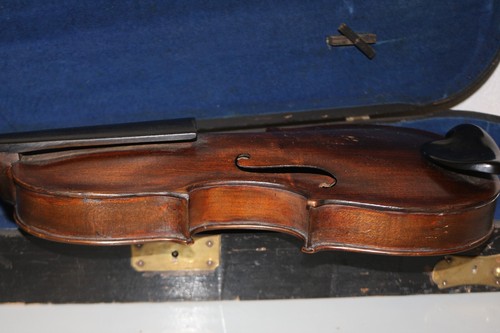 Alte Geige Violine ca. 59 cm mit Bogen und Koffer Signiert Karl .... 1861 ? - Picture 6 of 24