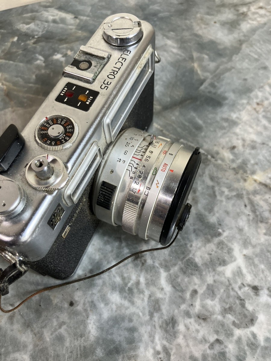 Vtg Yashica Electro 35 GSN Camera w/ 1:1.7 Yashinon DX Lens