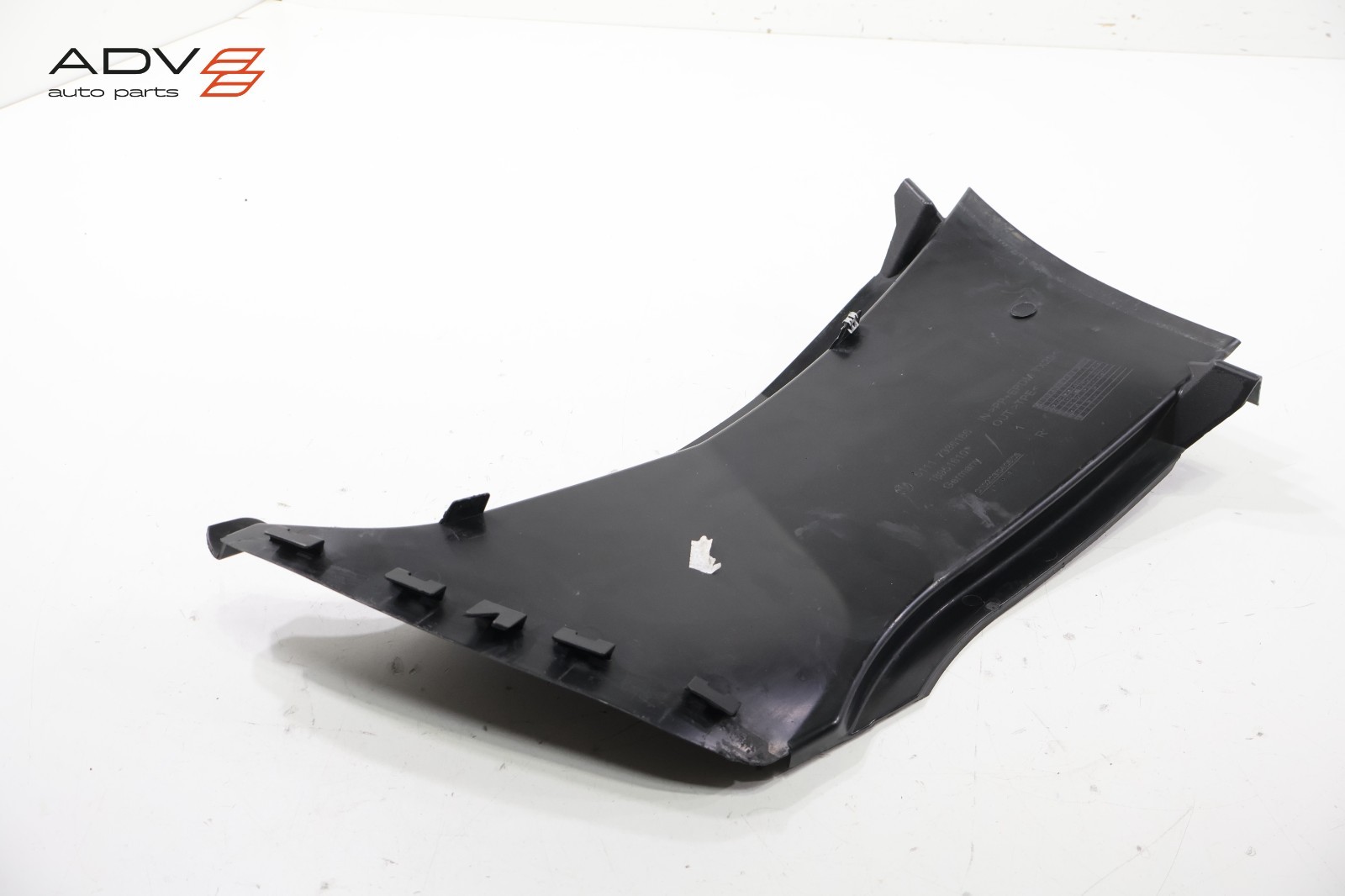 2014 - 2020 BMW i8 I12 FRONT BUMPER RIGHT SIDE LOWER AIR DUCT COVER OEM