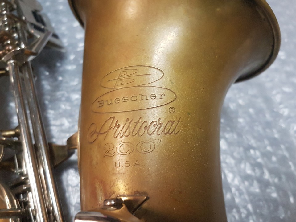 1982 BUESCHER ARISTOCRAT 200 ALT / ALTO SAX / SAXOPHONE made in USA
