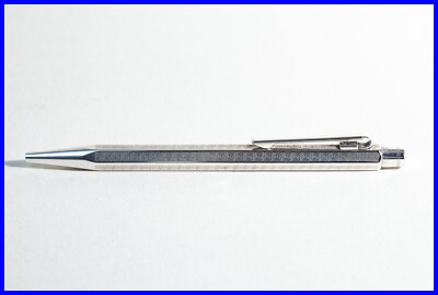 ECRIDOR MAYA Caran d'Ache Kugelschreiber in Silber GREEK Mäander