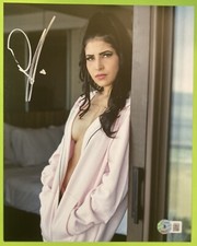 Polyana Viana Signed 8X10 Photo UFC. Dama De Ferro. MMA. Beckett Witness COA