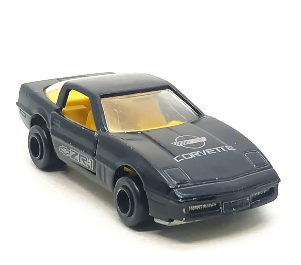 Majorette Chevrolet Corvette C4 ZR-1 Black / Yellow Interior