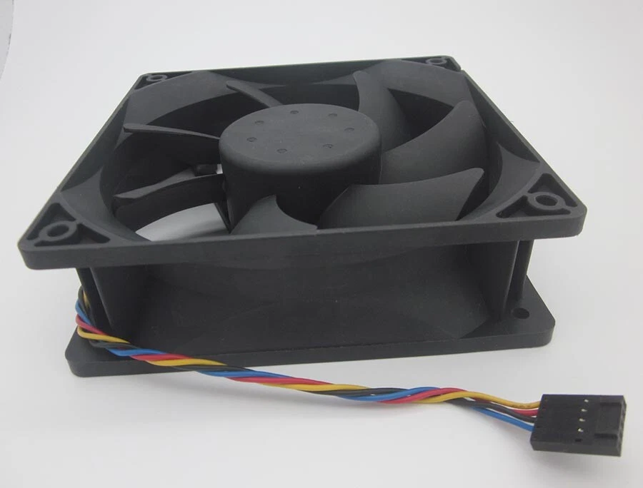 FOXCONN 12CM 12V 0.90A PV123812DSPF 01 12038 4-wire PMW speed control fan - Image 4 of 4