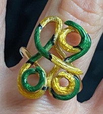 18K Yellow Gold  Enamel Twist or Coiled Snakes Ring Size 6.25