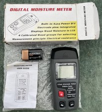 DIGITAL MOISTURE METER