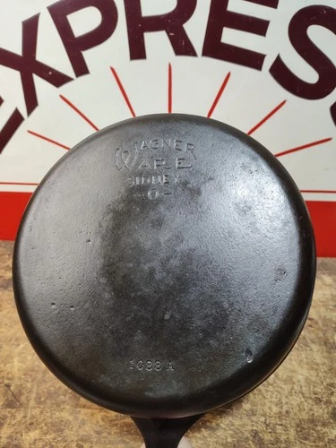 Fully Restored Wagner Cast Iron Deep Skillet Frying Pan  Seasoned 10"